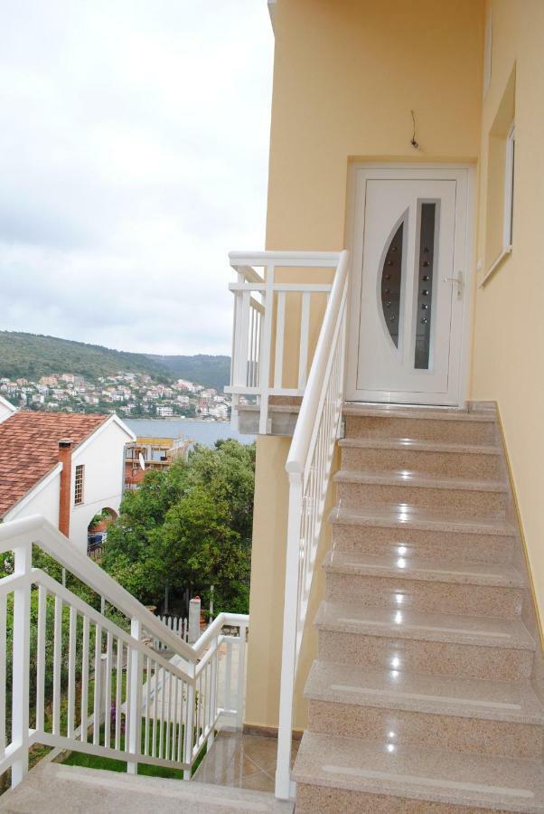 Ciovo Apartments Trogir Ngoại thất bức ảnh
